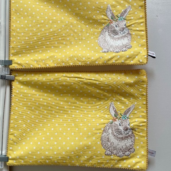Anthropologie Tabitha Webb Easter Bunny Placemats SET Yellow Dot Embropiodered - Picture 2 of 8
